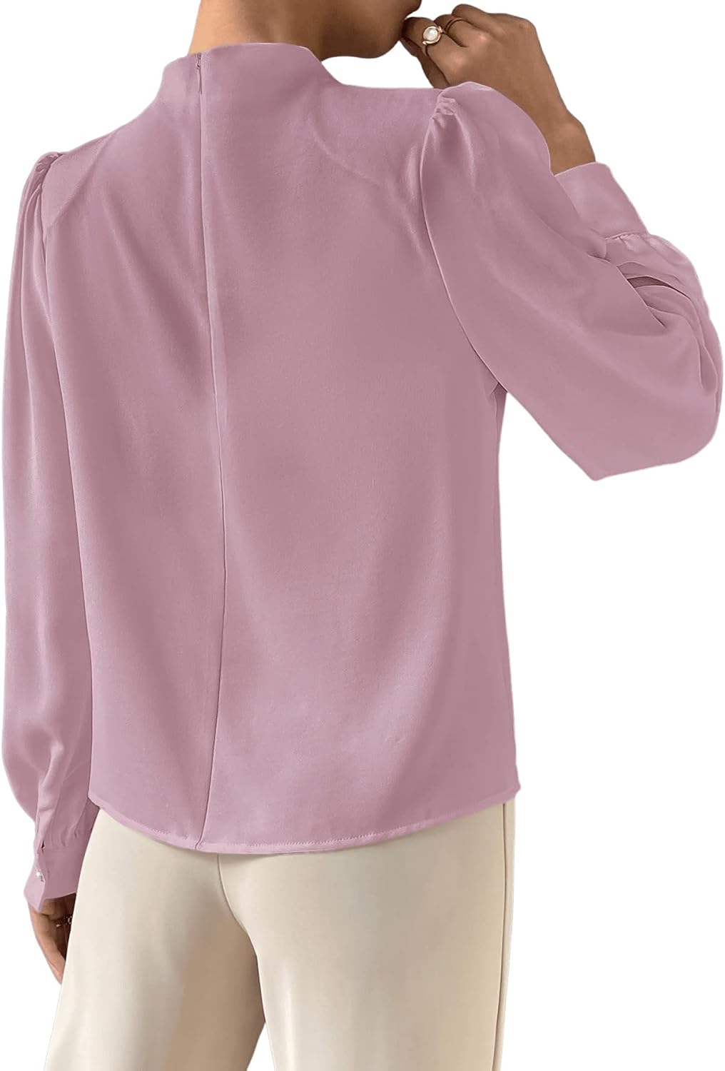 Blusa Elegante de Gasa con Cuello